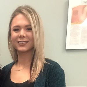 Meet your Posher, Nicole